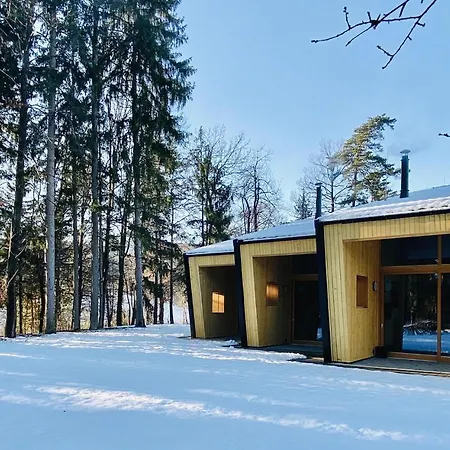 Stunning In W/ 2 Bedrooms