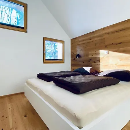 Stunning In W/ 2 Bedrooms
